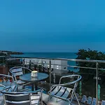 Hotel семеен Golden Place 3*