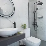 семеен Golden Place Hotel Sozopol