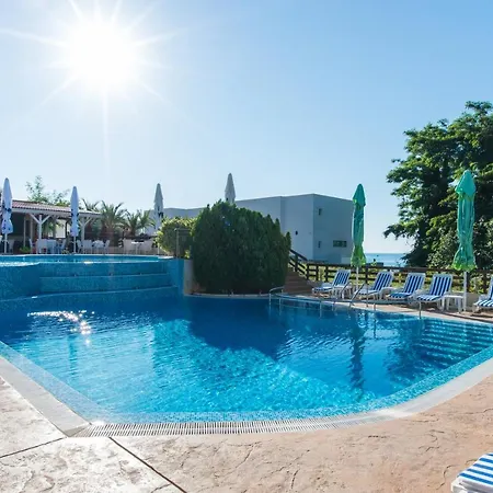 Hotell семеен Golden Place
