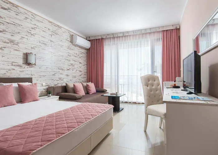 семеен Golden Place