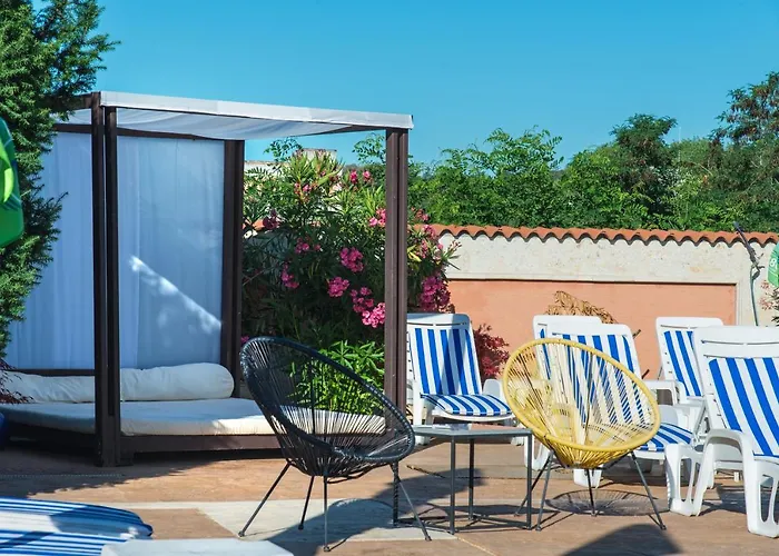 семеен Golden Place Hotel