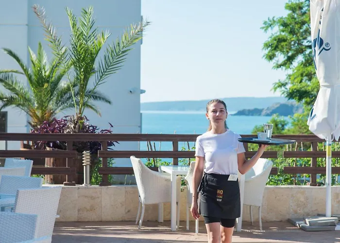 Hotel семеен Golden Place 3*