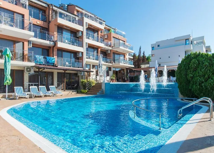 Hotel семеен Golden Place