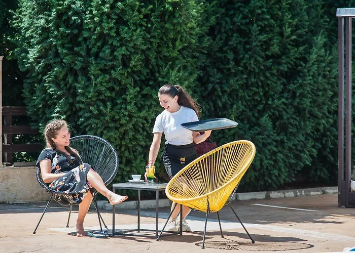 семеен Golden Place