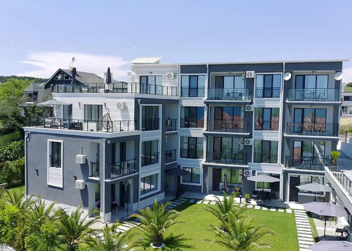 Hotel семеен Golden Place Sozopol