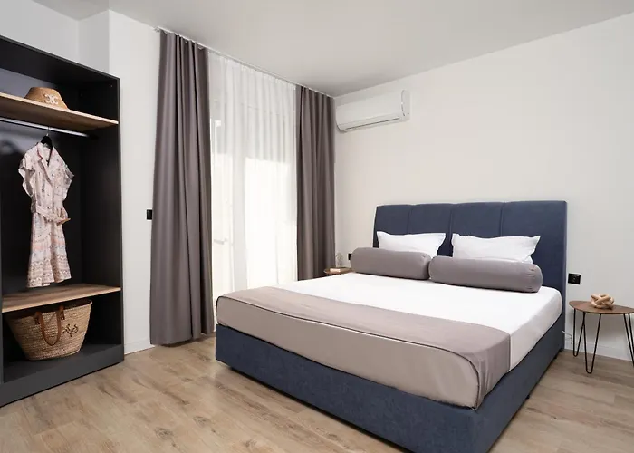 семеен Golden Place