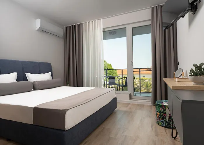 Hotel семеен Golden Place Sozopol