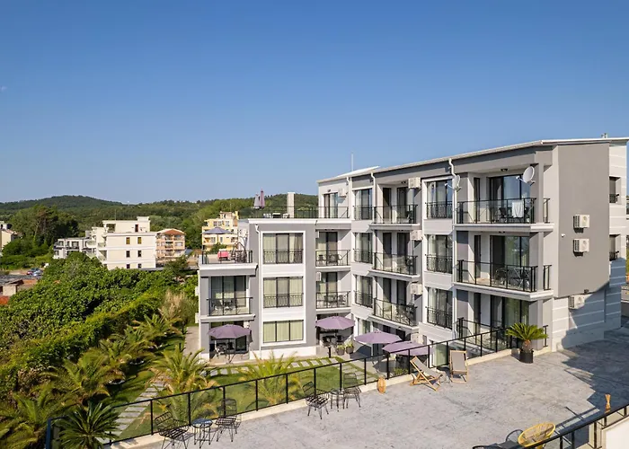 семеен Golden Place 3* Sosopol