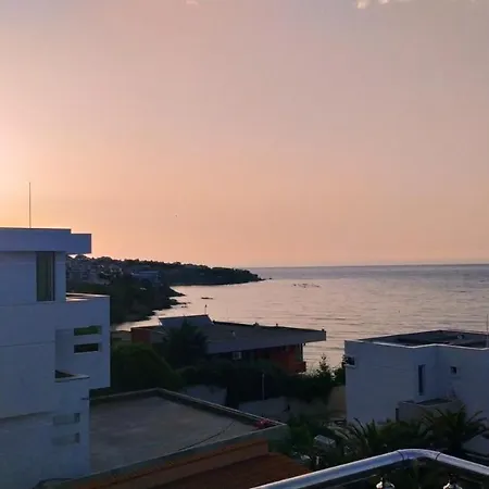 семеен Golden Place 3*