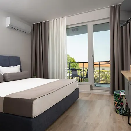 فندق семеен Golden Place سوزوبول