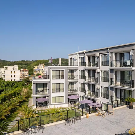 семеен Golden Place 3* Sozopol