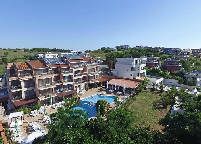 семеен Golden Place Отель 3*