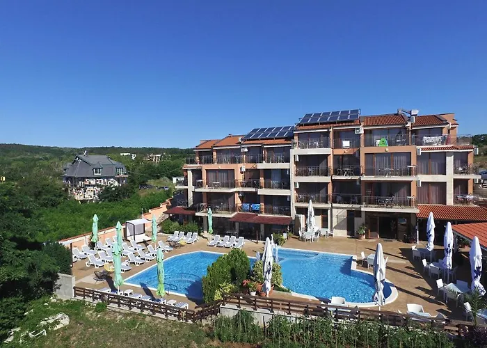 семеен Golden Place 3*