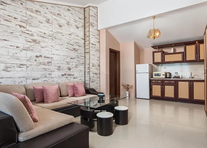 семеен Golden Place Отель