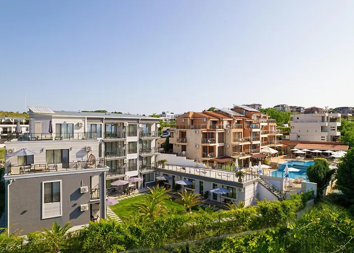 семеен Golden Place Отель 3*