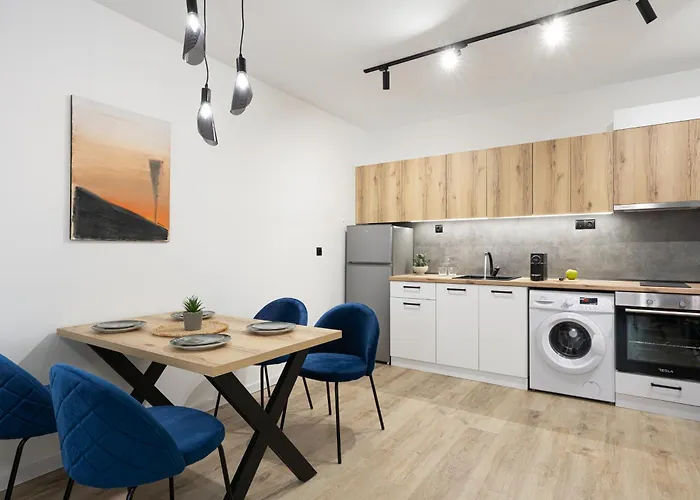 семеен Golden Place Созополь