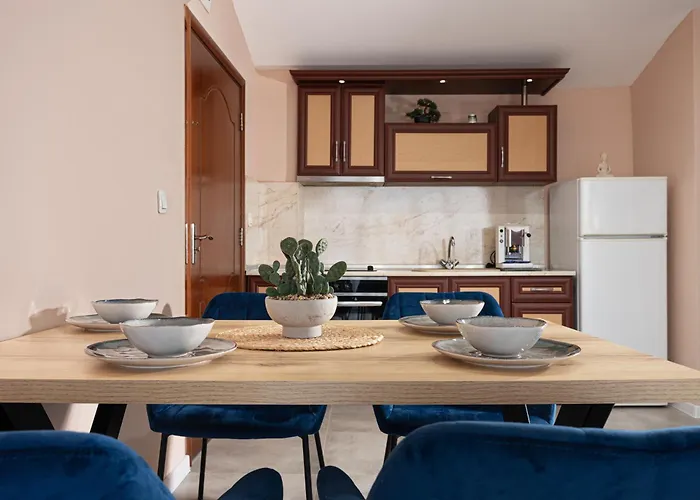 семеен Golden Place Отель 3*